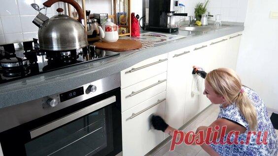 Теперь трачу не больше 10 минут, моя кухня блестит и пахнет свежестью. Нашла способ, который быстро удаляет жирный налёт и грязь - поиск Яндекса по видео