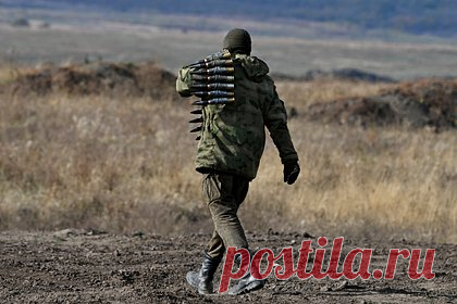 Участникам СВО повысят зарплату. Зарплата участников СВО повысится за счет индексации денежного довольствия российским военным на 10,5 процента. Как отмечает замминистра обороны России Татьяна Шевцова, с учетом индексации, которая проводится с 1 октября, минимальные денежные выплаты участникам СВО теперь составят 210 тысяч рублей.