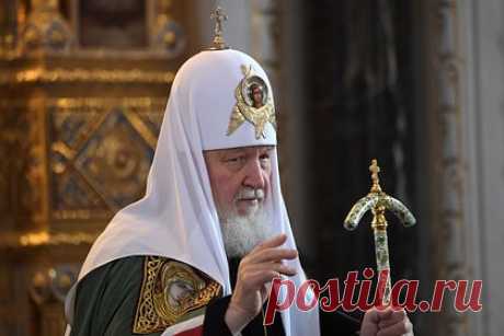 Патриарх Кирилл призвал молиться о мире братских народов. Братские народы, встречающие предпасхальную субботу, должны молиться о мире, заявил патриарх Московский и всея Руси Кирилл в своем обращении по поводу Пасхи. «В светозарный праздник Пасхи наши особые молитвы обращены к Богу о людях, находящихся в зоне военных действий», — добавил он.