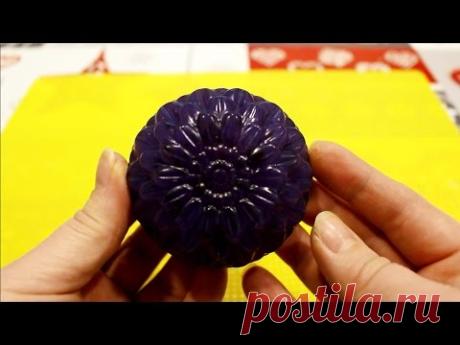 МЫЛО СВОИМИ РУКАМИ - Лаванда. Lavender Soap 
Сегодня мы с вами будем делать лавандовое мыло с сухоцветами. Я люблю лавандовое мыло, оно отлично помогает расслабится и конечно же уснуть после трудового дня. Даже просто кусочек лавандового мыла наполнит вашу ванную комнату чудесным ароматом.