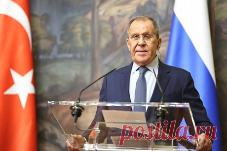 Лавров заявил о мощнейшем западном лобби в Армении. В Армении, как и в целом ряде стран бывшего Советского Союза, есть мощнейшее лобби в лице созданных и по линии западных фондов организаций, которые представляют интересы США и ее союзников, чтобы подорвать влияние России. Об этом заявил глава МИД РФ Сергей Лавров в ходе пресс-конференции.