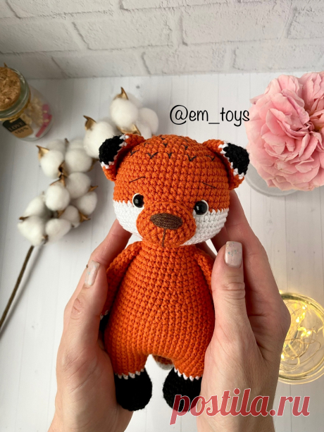PDF Малыш Лисёнок крючком. FREE crochet pattern; Аmigurumi animal patterns. Амигуруми схемы и описания на русском. Вязаные игрушки и поделки своими руками #amimore - лиса, лисица, лисёнок, лисичка.