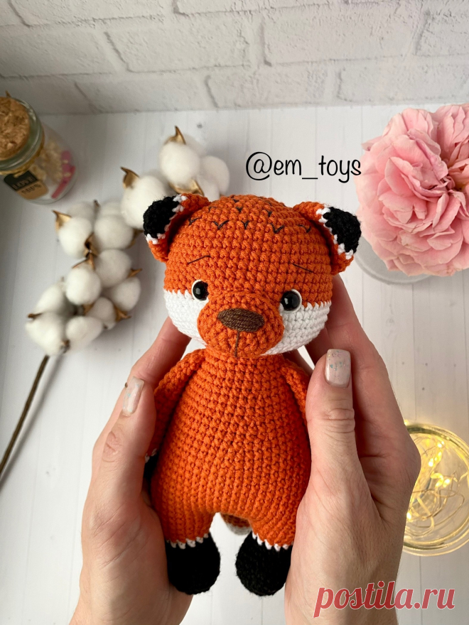 PDF Малыш Лисёнок крючком. FREE crochet pattern; Аmigurumi animal patterns. Амигуруми схемы и описания на русском. Вязаные игрушки и поделки своими руками #amimore - лиса, лисица, лисёнок, лисичка.