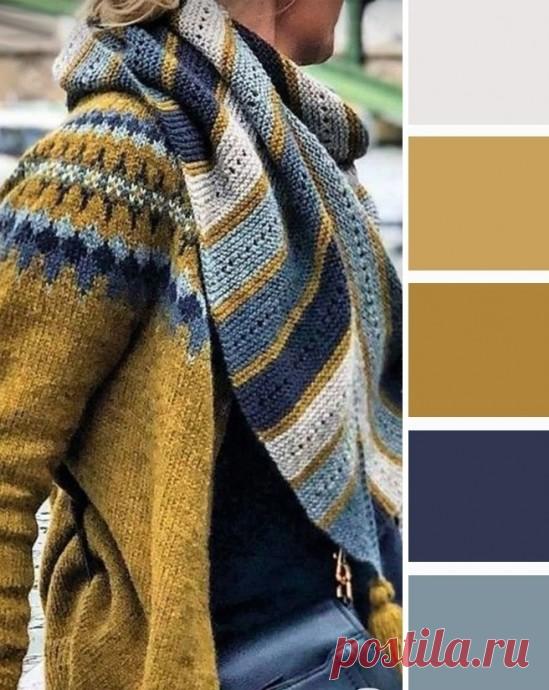 Горчичные и серо-синие цвета создают спокойную, но в то же время яркую палитру