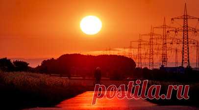 Bloomberg: температура в Европе может подняться до +50 °C из-за «теплового взрыва» в Сахаре. Из-за «теплового взрыва» в Сахаре на юг Европы может прийти рекордная жара: по прогнозам синоптиков, температура на Сардинии достигнет +50 °C. Читать далее