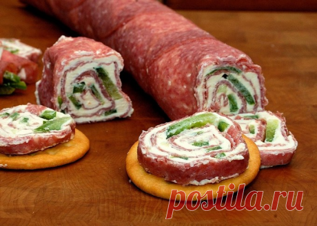 Представьте себе вкусовое сочетание ароматной салями, нежного сливочного сыра и хрустящих крекеров