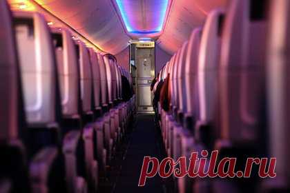 Россиянин устроил пьяный дебош в самолете и угодил в полицию