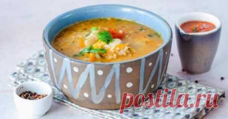 Грузинский суп из фасоли - БУДЕТ ВКУСНО! - медиаплатформа МирТесен В нашей семье суп — обязательное блюдо на обед. Поэтому в моем арсенале уже целая коллекция интересных рецептов. Готовлю как традиционные борщ, уху, щи, так и новомодные крем-супы. Иногда экспериментирую с первыми блюдами разных стран мира. Одним из таких экспериментов был грузинский суп из фасоли.