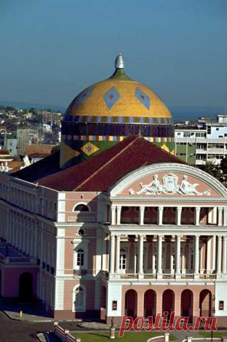 The Amazon Theatre - is an opera house located in Manaus, in the heart of the Amazon rainforest in Brazil.   |   Pinterest • Всемирный каталог идей