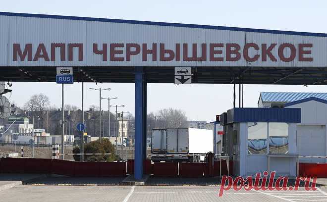 Литва снизила пропуск грузовиков из Калининграда до трех машин в час. Литва снизила пропускную способность пункта пропуска «Чернышевское — Кибартай» на границе с Калининградской областью в два с половиной раза, пишет «РБК Калининград» со ссылкой на пресс-службу Минтранса.