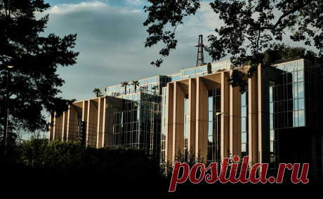 МВД обвинило Украину в попытках добиться исключения России из Интерпола. Вопрос об исключении России из Интерпола поднимается с начала военной операции на Украине, но организация заявляла, что ее документы не предусматривают остановку членства страны-участницы