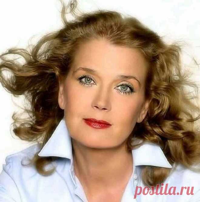 13 марта свой день рождения празднует великолепная
 Ирина Алферова
-----------------------------
Как сложилась судьба первой красавицы советского кино...