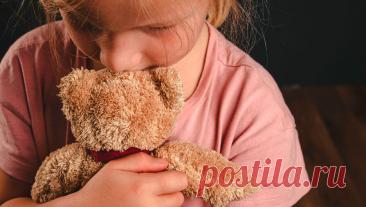 Температура 40 °C: московские хирурги спасли двухлетнего ребенка, проглотившего батарейку. В Москве девочка проглотила батарейку и с высокой температурой оказалась в больнице. Об этом сообщает Telegram-канал &quot;Московская медицина&quot;. Все началось с того, что двухлетнюю девочку с температурой 40 °C доставили в ...