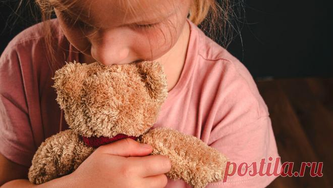 Температура 40 °C: московские хирурги спасли двухлетнего ребенка, проглотившего батарейку. В Москве девочка проглотила батарейку и с высокой температурой оказалась в больнице. Об этом сообщает Telegram-канал "Московская медицина". Все началось с того, что двухлетнюю девочку с температурой 40 °C доставили в ...