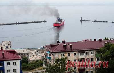 Морское сообщение между Сахалином и материком восстановили после циклона. Паромы находятся в пути на Сахалин, их подход ожидается утром и днем 28 января