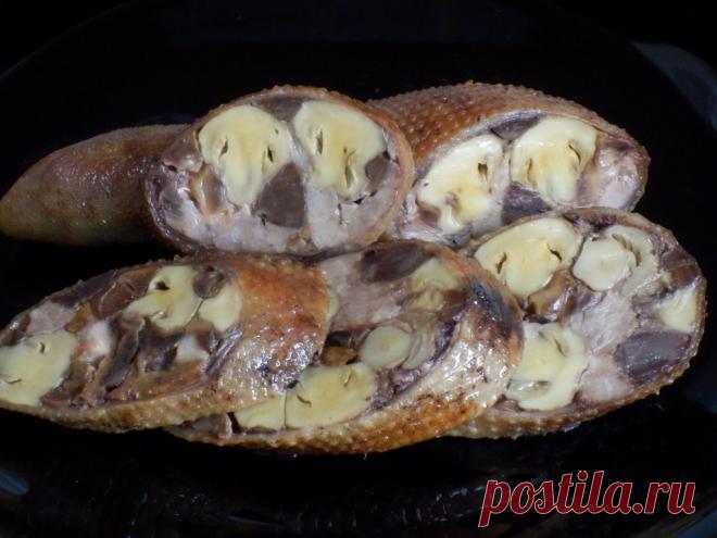 Фаршированная гусиная шея.