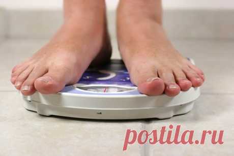 Врач назвал секрет похудения без обвисшей кожи. О том, как нужно худеть, чтобы не обвисала кожа, рассказал эндокринолог-диетолог Олег Ирышкин. Чтобы обеспечить себе похудение без обвисшей кожи, сказал он, нужно худеть со скоростью полкилограмма-килограмм в неделю. Также он призвал заняться силовым тренингом, а не другими видами спорта.