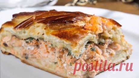 Запись на стене Самый бюджетный пирог. И нереально вкусный!● кефир 1ст.,● сырое яйцо 1 шт.,● мука 1 ст.,● сода ½ ч.л.Начинка:● рыбные консервы 1 б. (можно по вкусу и любоые),● отварные яйца 2 шт.,● любая зелень, сыр 50 г.Приготовление: Начинаем с приготовления теста. Смешиваем все ингредиенты и выливаем половину теста в смазанную маслом форму.Рыбу отделяем от масла и разминаем вилкой. Добавляем мелко нарезанные яйца и...