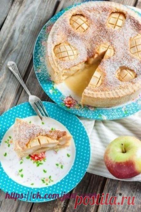 Яблочный пирог со вкуснейшей заливкой