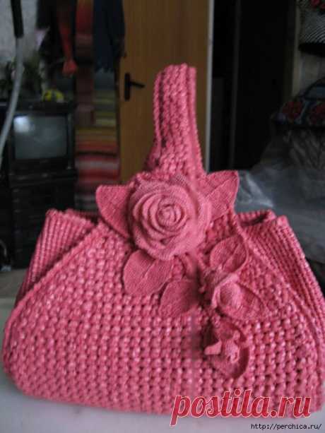 ОПИСАНИЕ СУМКИ-КЛАТЧ &quot;РОЗОВЫЕ РОЗЫ&quot; ИЗ ПОЛИЭТИЛЕНОВЫХ ПАКЕТОВ