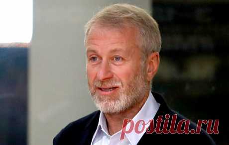 Абрамович передал управление &quot;Челси&quot; попечителям благотворительного фонда. Бизнесмен заявил, что он всегда принимал решения, исходя из интересов клуба