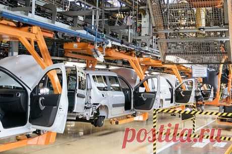 Глава «АвтоВАЗа» заявил о проблемах с импортозамещением при сборке Lada. «АвтоВАЗу» пока не удалось найти замену примерно трети компонентов (1,5 из 4,5 тысячи), из которых собирают Lada. Концерн планирует выпустить несколько новых и обновленных моделей линейки, но ему придется потратить значительную часть времени на локализацию зарубежных компонентов или поиск запчастей.