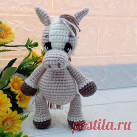 Ослик амигуруми. Схемы и описания для вязания игрушек крючком! Бесплатный мастер-класс от Натальи Лариной по вязанию ослика крючком. Высота вязаной игрушки примерно 17 см вместе с ушками. Для изготовления такого о…