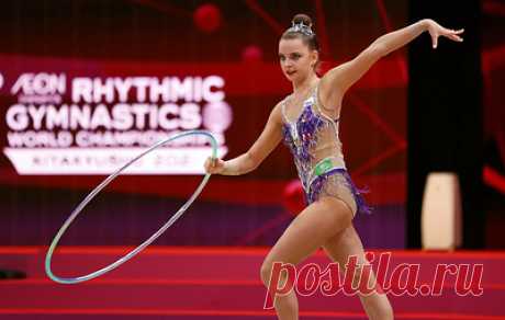 Дина Аверина превзошла рекорд Канаевой по количеству золотых медалей на чемпионатах мира. В субботу спортсменка стала первой в индивидуальном многоборье на мировом первенстве в Японии, завоевав 18-ю золотую награду в карьере