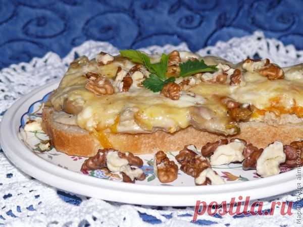 Отбивные из куриной грудки с грибами и морковью / Рецепты с фото Ну вот и наступил пятничный вечер позади тяжелые трудовые будни впереди выходные с семьей. Поэтому сегодня я решила побаловать моего любимого мужчину вкусным и сытным блюдом курины...