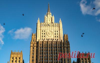 МИД РФ пообещал Финляндии контрмеры в случае создания для России ядерной угрозы. Директор департамента по вопросам нераспространения и контроля над вооружениями российского внешнеполитического ведомства Владимир Ермаков напомнил, что до вступления в НАТО Хельсинки "абсолютно ничего не угрожало с российского направления"