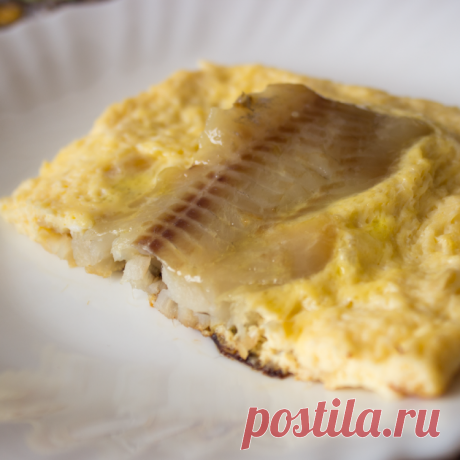 Нежнейший минтай в омлете. Быстро, полезно и очень вкусно - Простые рецепты Овкусе.ру