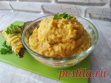 Паштет, который можно в пост! (Без мяса) Сегодня у меня простой и вкусный постный паштет. Готовится просто, из доступных продуктов, отличное сытное блюдо во время поста! Это как раз тот рецепт, попробовав который можно сделать выводы, что и мяса не нужно. Паштет из фасоли богат растительным белком и аргинином, который снижает уровень сахара в крови, а значит это еще и полезный рецепт.Идеальное сочетание – это, когда и вкусно, и полезно! Такой паштет можно употреблять в кач...