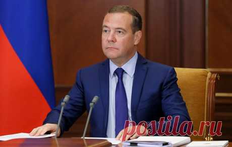 СБУ объявила в розыск Дмитрия Медведева. Заместителю главы Совета безопасности РФ предъявлены обвинения по статье 110, часть 2 Уголовного кодекса Украины. В статье идет речь о &quot;посягательстве на территориальную целостность и неприкосновенность Украины&quot;