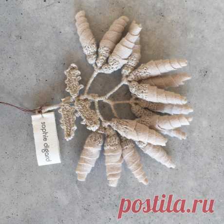 Photo by Sophie Digard Official on September 21, 2019.