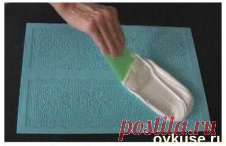 Снежинки из сахарной глазури - Простые рецепты Овкусе.ру