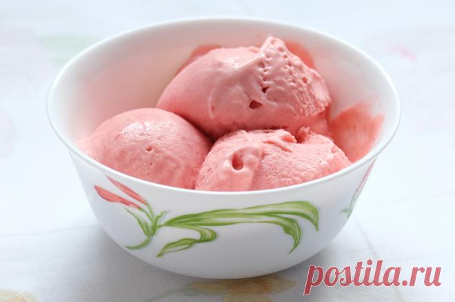 Варенье надоело? Пять необычных способов сохранить клубнику на зиму!