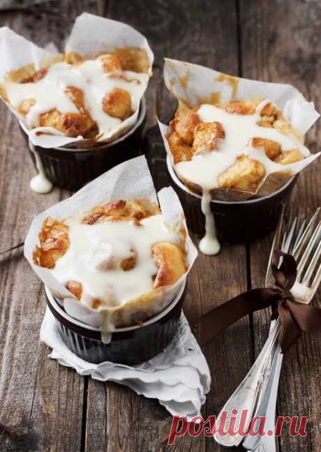 ​Булочки с корицей Синнабон (Cinnabon) с глазурью из сливочного сыра