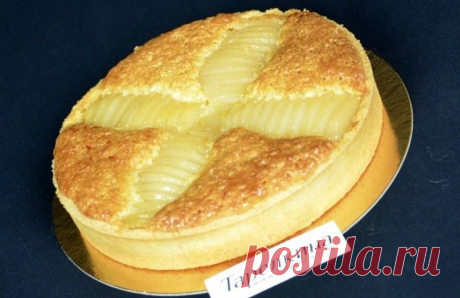 Тарта с грушей и миндальным кремом