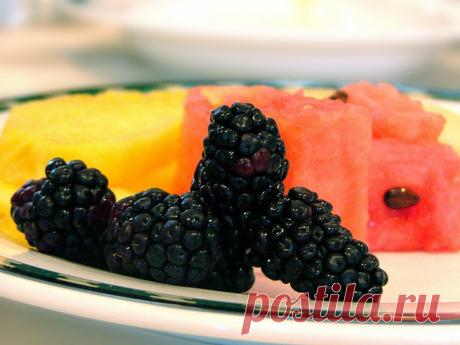 Повреждение артерий происходит после одного приема нездоровой еды (например, если вы съели чизбургер, картофель фри). Но есть прекрасные новости! Организм приступает к устранению этих повреждений с помощью даже одного приема здоровой пищи (например, если вы съели рыбу, салат и выпили зеленый чай).