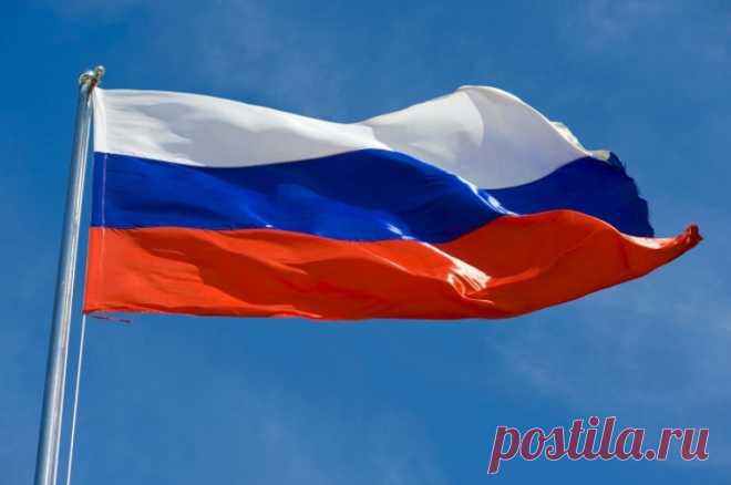 Бойцы ВС РФ водрузили российский флаг над администрацией Авдеевки. Триколор над зданием подняли бойцы 24-ой бригады спецназа из Новосибирска и 239 полка.