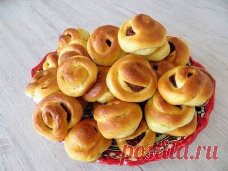 Приготовили 50 штук и все равно мало! Бабушкины булочки - самые вкусные!