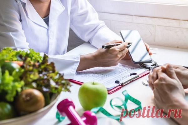 Самый опасный для диабетиков продукт О самом опасном продукте для людей, страдающих диабетом, рассказал врач-диетолог Михаил Гинзбург.По словам специалиста, речь идет о картофеле. Этот корнеплод вредит здоровью людей с диабетом первого и второго типа, из-за того что имеет высокий гликемический индекс. Диетолог напомнил, что...