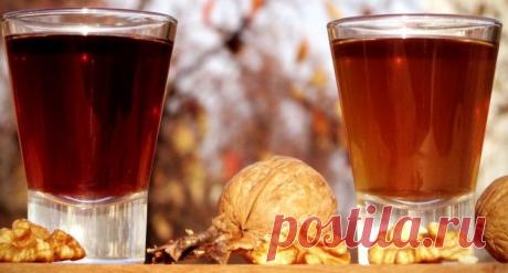 Когда вы чистите грецкие орехи, то выбрасываете их перегородки в мусор? Остановитесь! Не стоит этого делать, и вот почему …