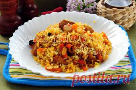 Плов из свинины в мультиварке Чтобы сделать вкусный плов из свинины, запаситесь нежирным куском мяса.
