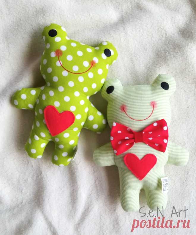 Žabja mehka igrača PDF Vzorec za šivanje in vadnica DIY Žaba mehka Vzorec Enostaven polnjeni žabji vzorec za šivanje Plišasta žival Enostaven vzorec za šivanje - Etsy Slovenija