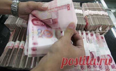 Объем юаней на счетах банков за рубежом упал до минимумов за 1,5 года. За декабрь остатки юаней на корсчетах банков вне России сократились на четверть и достигли минимума с июня 2022 года. Эксперты связывают это с кредитной активностью участников рынка, но допускают и влияние рисков вторичных санкций