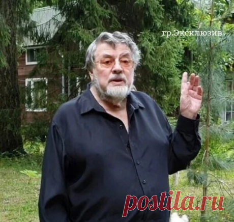 Сегодня, 19 июля, исполняется 88 лет знаменитому актеру, режиссеру, сценаристу и педагогу, художественному руководителю Театра сатиры, народному артисту РСФСР и просто замечательному человеку, с самым потрясающим чувством юмора - Александру Ширвиндту. 

Зрители часто отождествляли его с легендарными киногероями и представляли таким же гулякой и поклонником женского пола. В какой-то мере он действительно был похож на своих персонажей, правда, это проявлялось в другом. За чт...