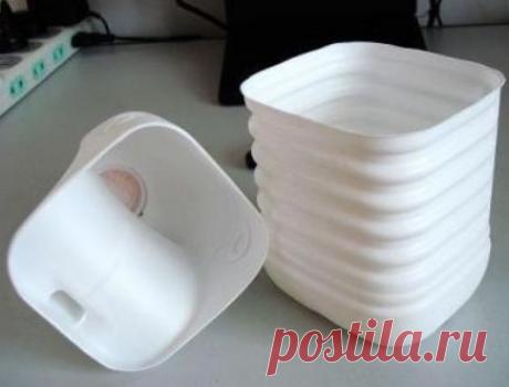 Ящик-органайзер из пластиковых бутылок