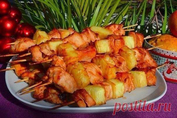 Шашлык из курицы с ананасом