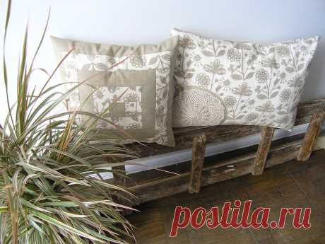 подушки пошиты в технике пэчворк